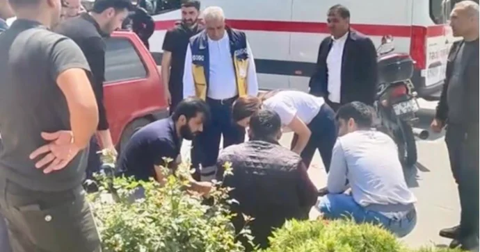 Naxçıvanda motosiklet maşına çırpıldı, sürücüsü yaralandı VİDEO