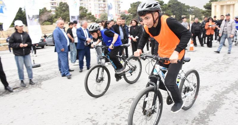 Qaradağ rayonunda ənənəvi velosiped yarışı keçirilib FOTOLAR