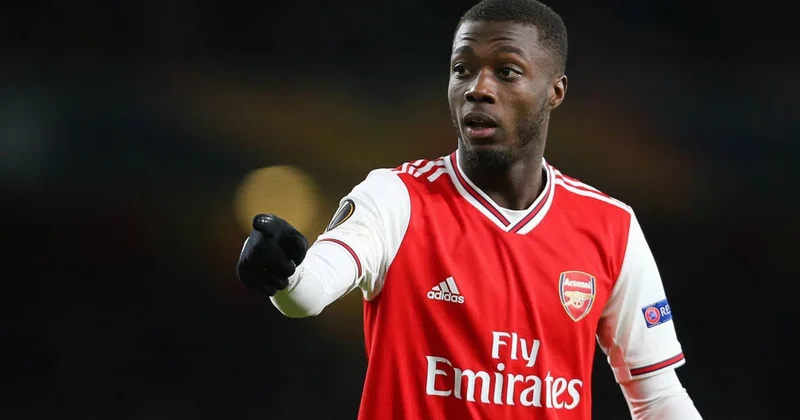 Sabiq “Arsenal”lı Premyer Liqa klublarının hədəfində