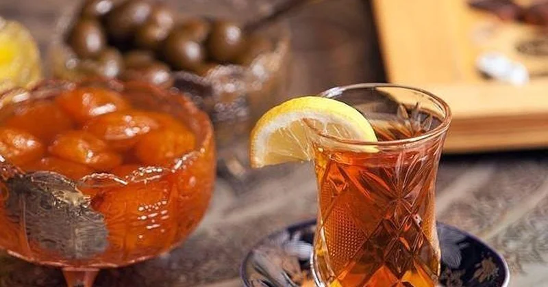 Qara çay, giləmeyvə və alma qocalmanı ləngidir