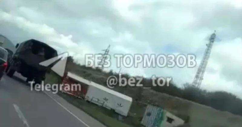 Ermənistan sərhədə hərbi texnika toplayır