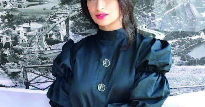 Qızılbaş əsilli rəssam Oksfordda
