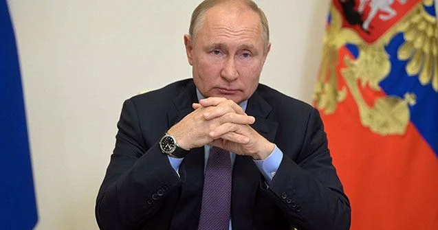 Putin onların evinə açıqca göndərdi