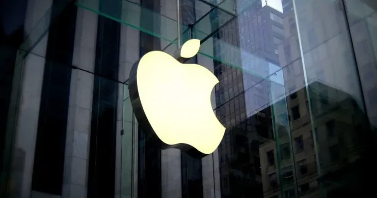 Apple rekord zərərlə ili başa vura bilər