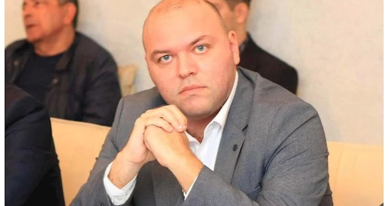 Tanınmış jurnalist xəbərdarlıq etdi: Bu, cəmiyyətin mətbuata inamını sarsıdır