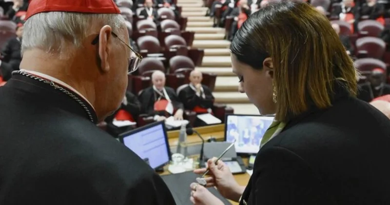 Papa Fransiskin üzüyü və möhürü ləğv edildi
