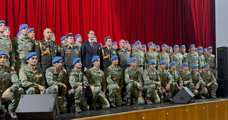 Рахман Мустафаев встретился с военнослужащими ВС Азербайджана, которые примут участие в параде в Москве ФОТО
