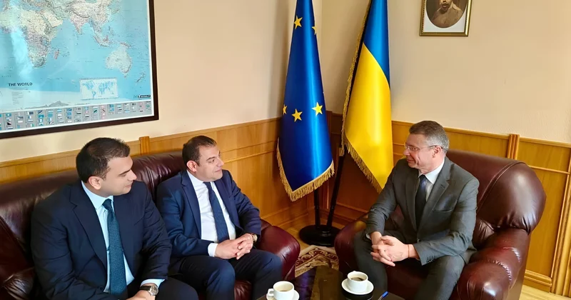 Ukrayna Azərbaycan konsulluq məsləhətləşmələrinin gündəliyi müzakirə olunub