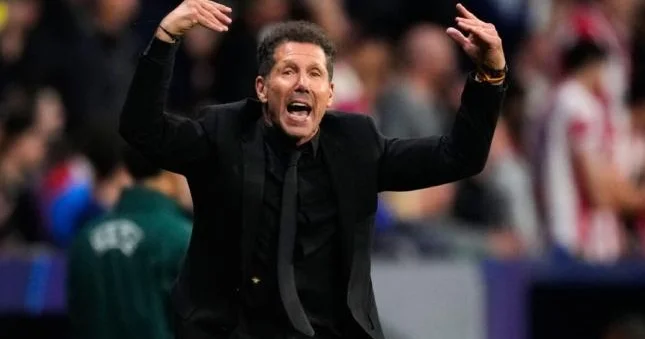 Simeone: Penalti təyin edilməli idi