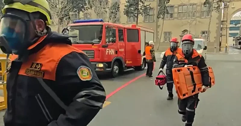 Условный пожар : так МЧС готовится к WUF13 в Баку ВИДЕО