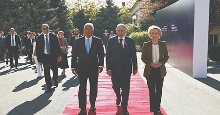 İrəvan: Rusiyasız irəli! RAKURS