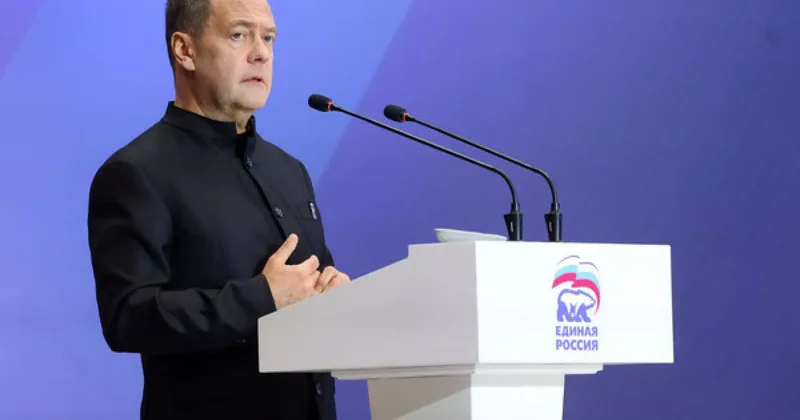Медведев: Cтраны Запада пошли по пути оправдания нацистских преступников