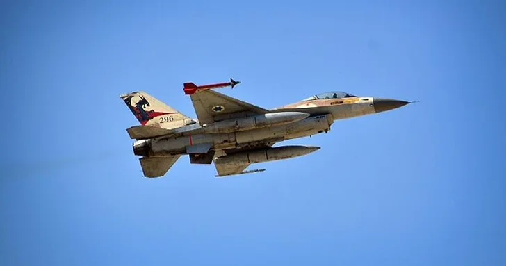 Израильская авиация нанесла удар по пункту гражданской обороны на юге Ливана, есть раненые