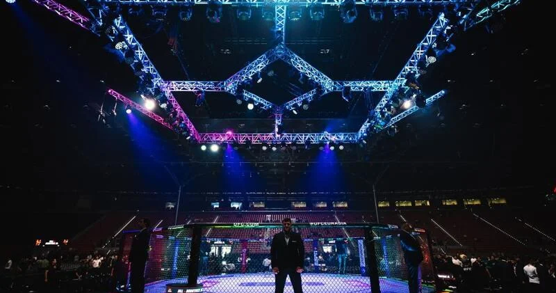 Еще один азербайджанский спортсмен подписал контракт с UFC ФОТО