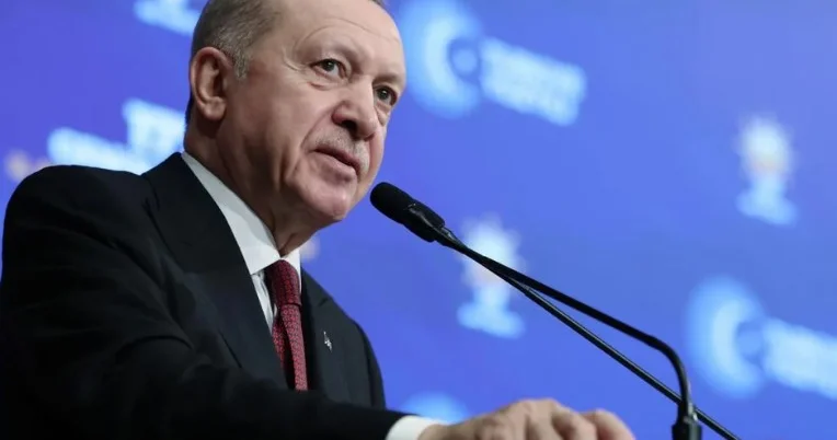 Ərdoğan Makronu Ermənistandan Türkiyəyə buraxmayıb