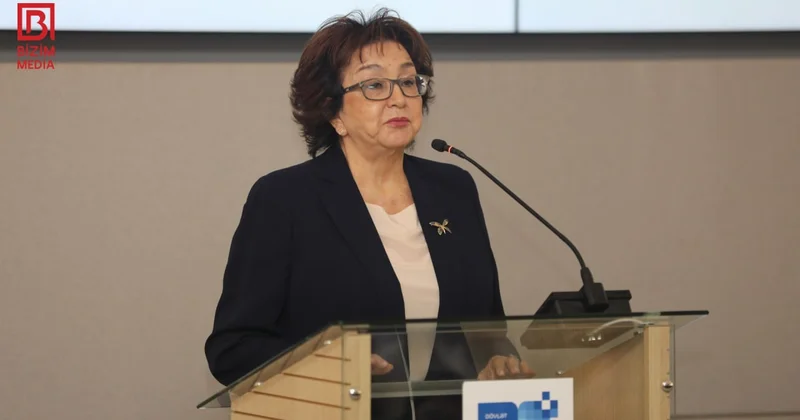 Məleykə Abbaszadə: “10 11 ci sinifdə hazırlaşıb, bütün proqramı mənimsəmək mümkün deyil”