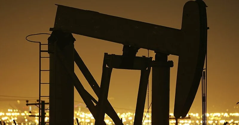 Запасы нефти рекордно падают