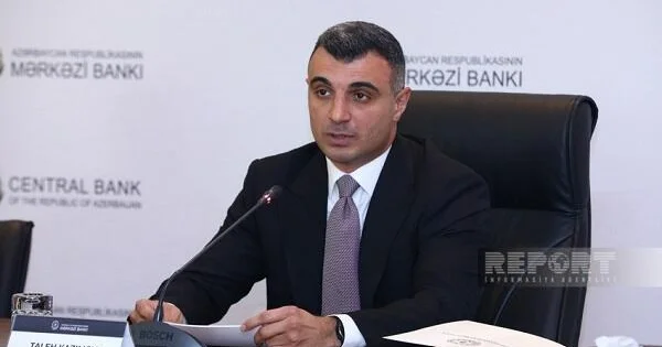Baş bankirdən maaş alanlara müjdə