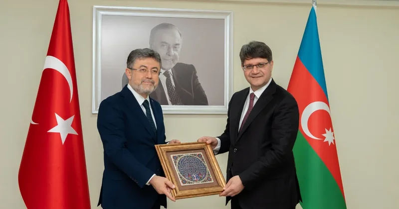 Bakıda türkiyəli nazirlə görüş keçirilib