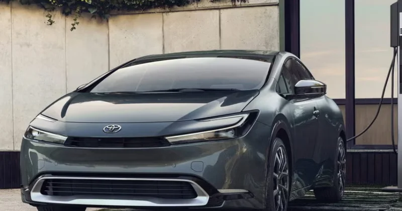 Azərbaycanda elektromobil və hibrid avtomobil idxalı kəskin azalıb STATİSTİKA