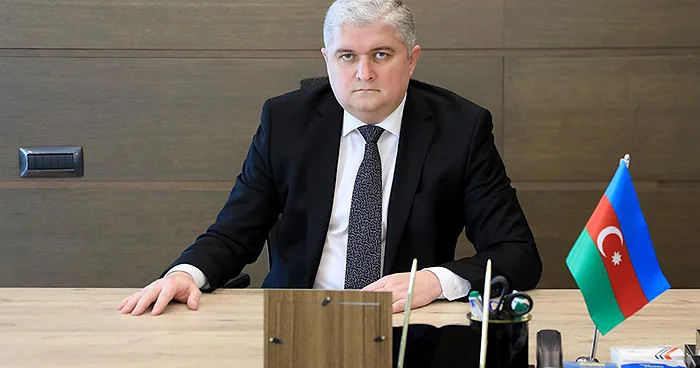 Baş katib: “Kənardan sakitlik kimi görünə bilər, amma işlər gedir”