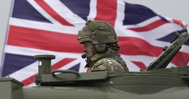 Britaniya hərbi islahatlara 68 milyard funt sterlinq xərcləyəcək
