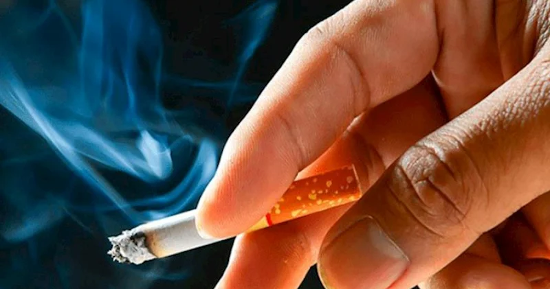 Binaların girişində siqaret çəkənlərin cəriməsi artırılacaq