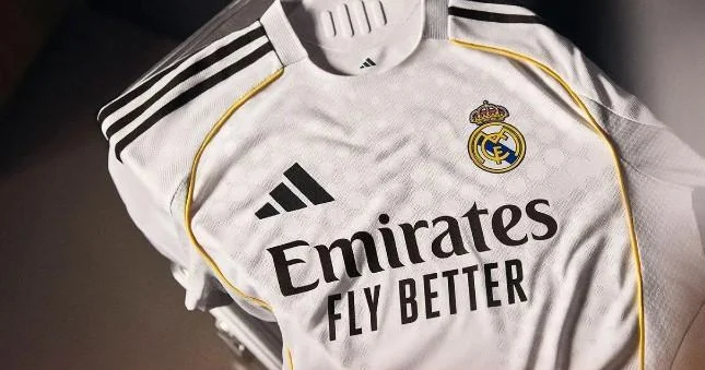 Real ın yeni formaları Şəkillər
