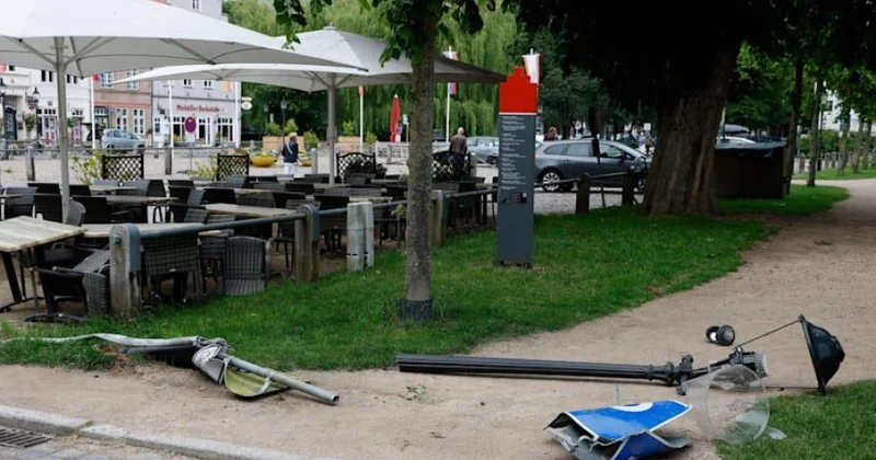 Almaniyada avtomobil bir qrup insanı vurub, 5 nəfər xəsarət alıb