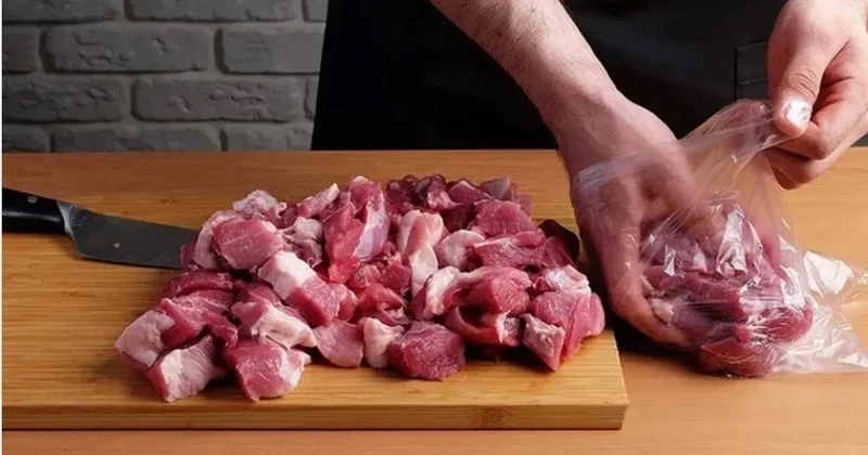 Qurban ətindən kabab bişirmək günahdır? İlahiyyatçı danışdı