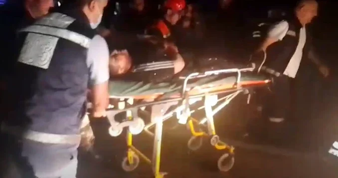 Цепная авария в Хачмазском районе: 37 летняя женщина оказалась зажатой в машине