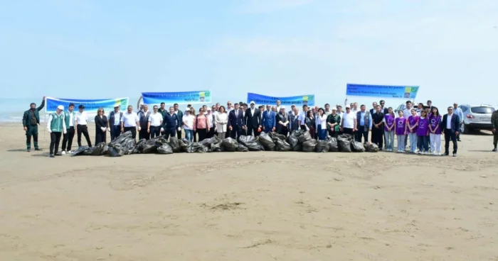 Sumqayıtda sahilyanı təmizlik aksiyaları keçirilib