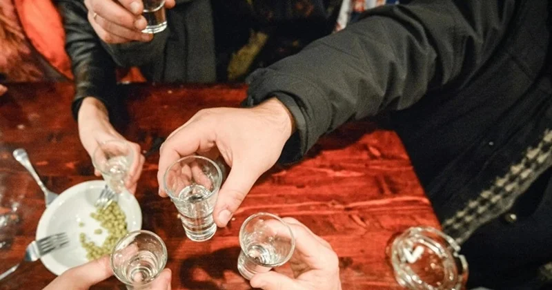 Qazi bakalla qohumunun başını niyə yarıb? Barışıblar