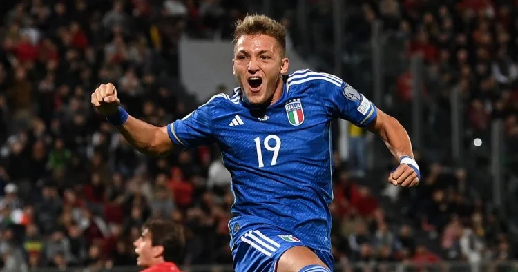 İtaliya millisinin forvardı Milan və Yuventus arasında seçim edəcək