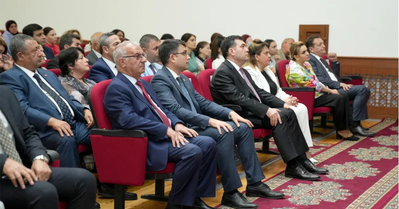 ATİAHİ 1000 nəfər təhsil işçisini sevindirdi