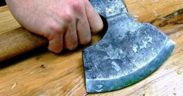 Tovuzda bayram günü balta ilə öldürüldü