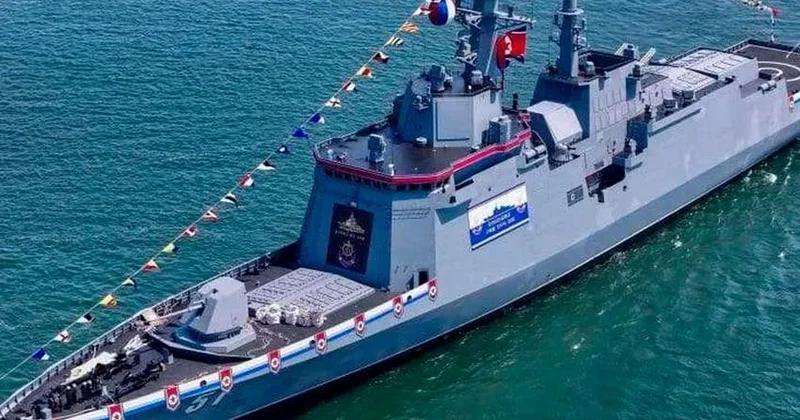 Şimali Koreya döyüş gəmisini uğurla suya buraxıb