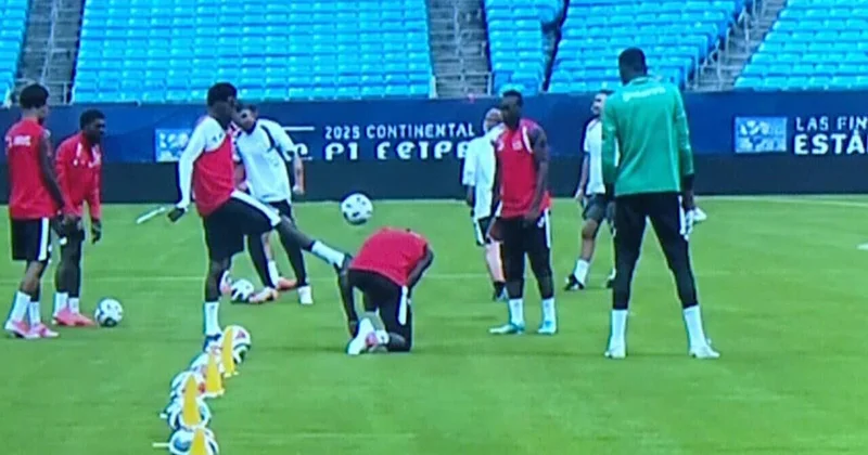 Dünya Kuboku öncəsi qalmaqal: Futbolçular stadionlardaki problemi üzə çıxardı VİDEO
