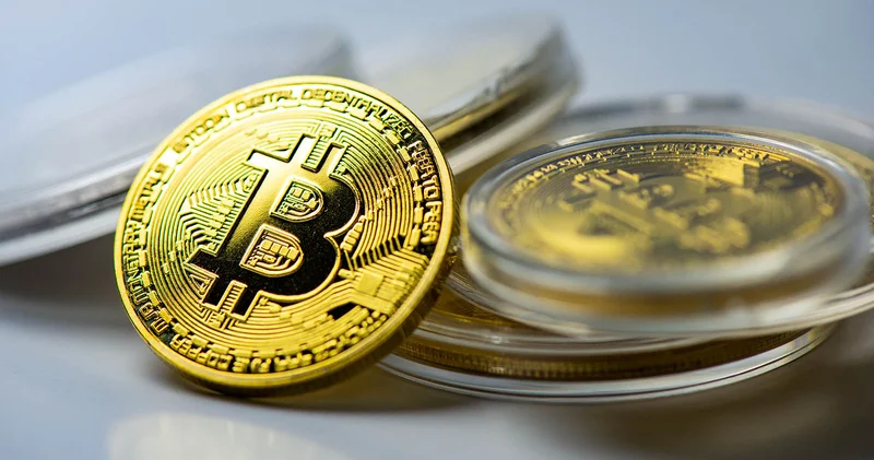 “Bitcoin”in dəyəri 60 min dollardan aşağı düşüb