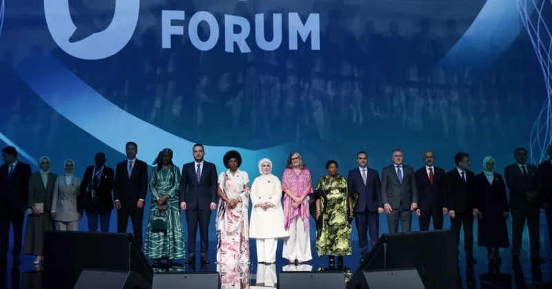 İstanbulda Əminə Ərdoğanın iştirakı ilə Sıfır Atıq Forumu keçirilib