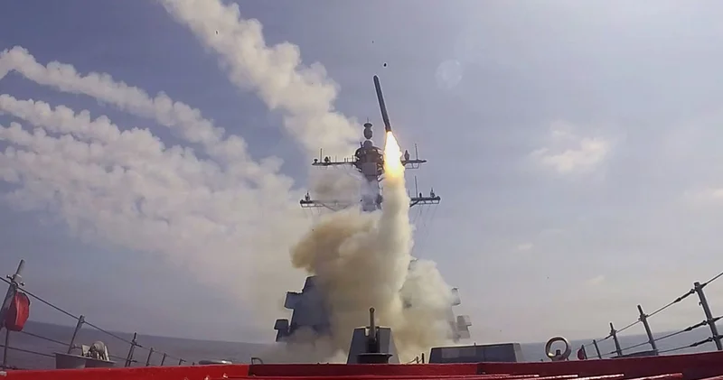 CENTCOM Fars körfəzi bölgəsində İran raketlərini və dronlarını vurub