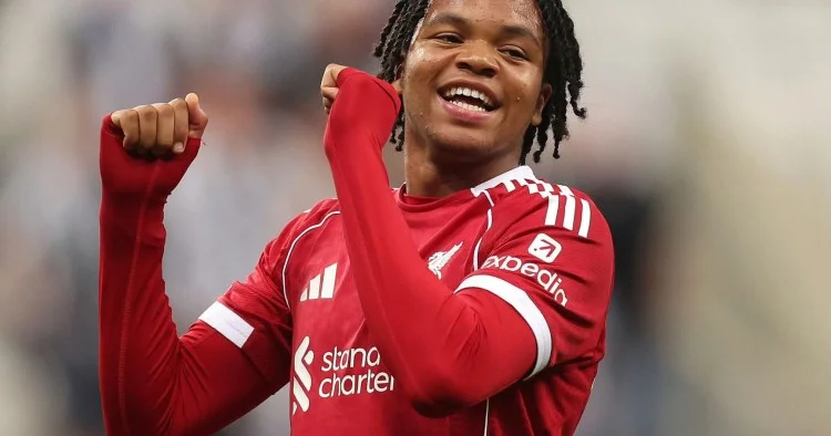 Liverpul un gənc vingeri Bavariya nın hədəfində