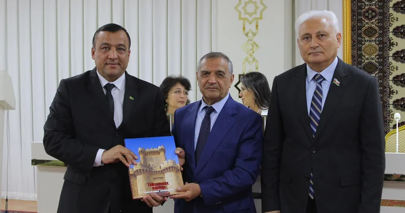 Aşqabadda Əcəmi Naxçıvaninin 900 illiyi qeyd olundu
