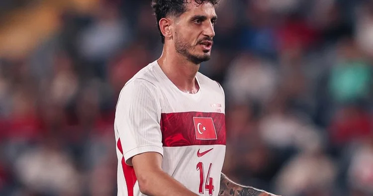 Türkiyə millisinin üzvü Trabzonspor a keçir