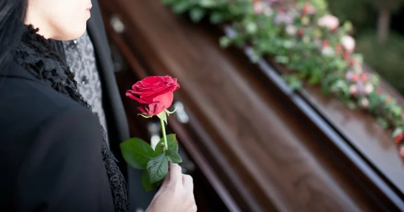 Məşhur aktyor bu ölkədə vəfat etdi FOTO