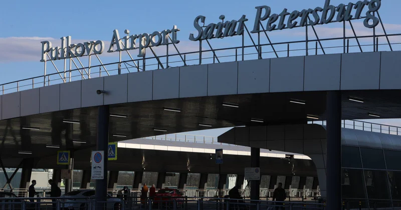 Pulkovo hava limanı fəaliyyətini müvəqqəti dayandırıb...
