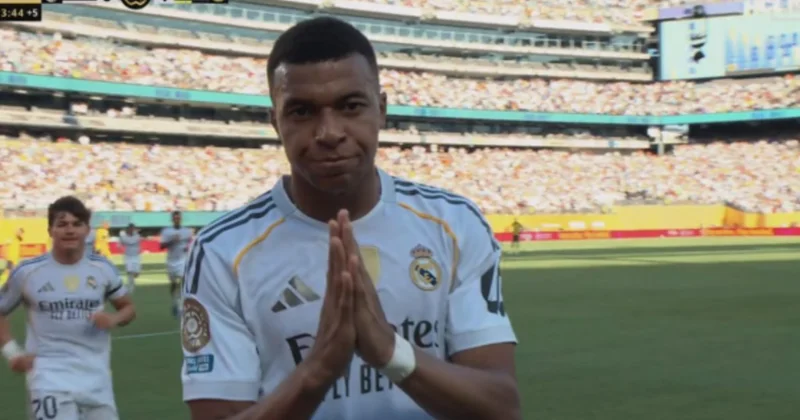 Mbappe Borussiya ya vurduğu qolu ona həsr edib FOTO