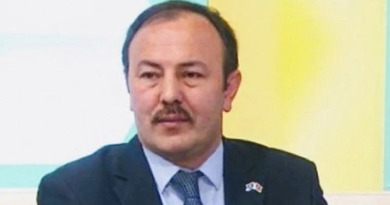 Bakıda Özbək Parkı, Qarabağda Uluğbəy Məktəbi