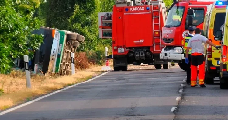 Avtobus qəzasında 19 nəfər xəsarət ALDI