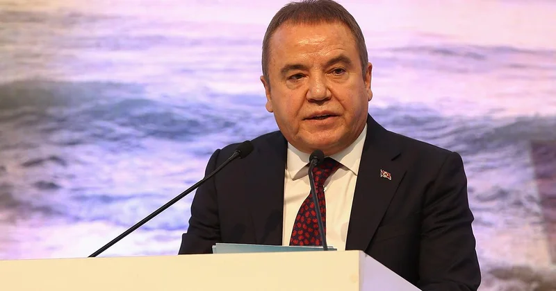 Muhittin Böcek həbs olundu